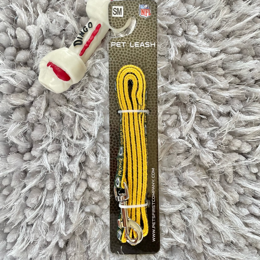 🐶New w/tag GREENBAY PACKERS NFL Pet collar Size Small. PACKERS IN GOLD on green